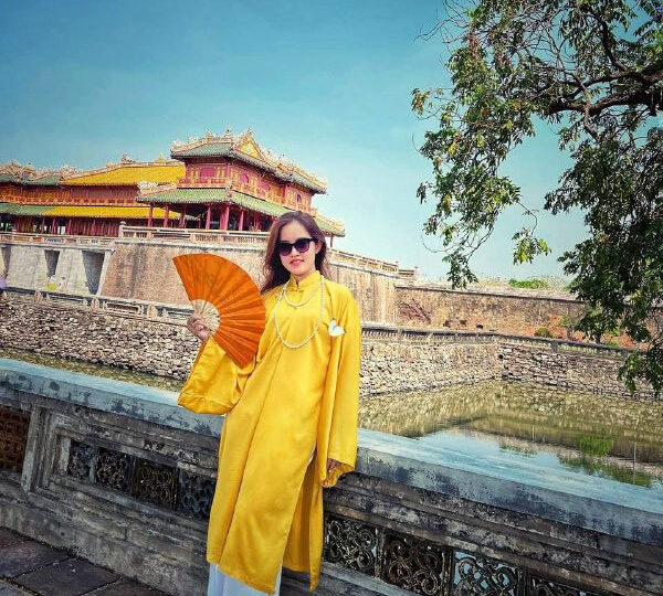 Ảnh 7 của Cặp vợ chồng mới cưới dập nhau cực sung