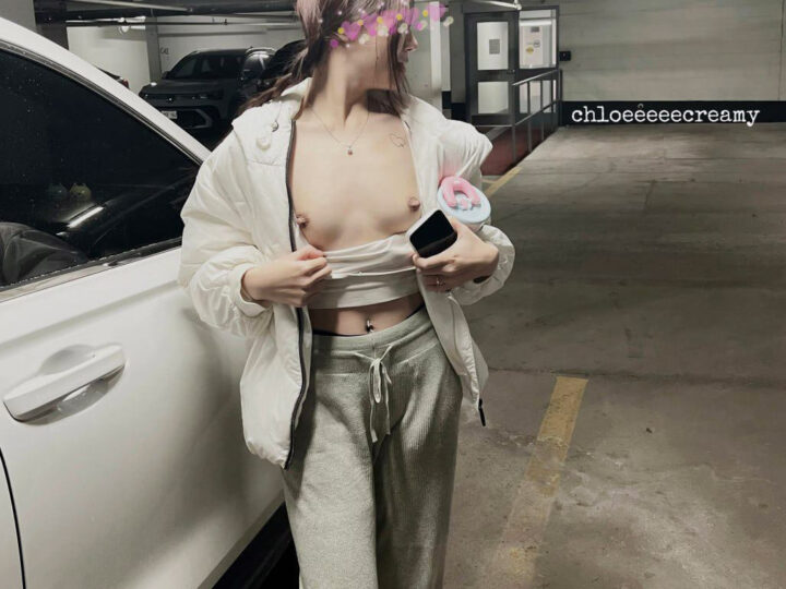 Ảnh 8 của Clip sex Chloeeeeecreamy cuckold với bull tây chồng làm cameraman (Full Clip + Pic)